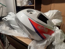 Aprilia RSV4 Tuono V4 1100 E5