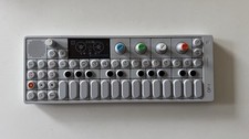 Teenage Engineering OP-1 Synthesizer Musikinstrument