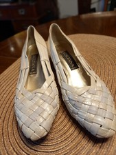 Ballerina, cremefarben. Leder