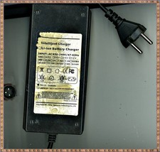 Elektrofahrrad Li-Ion Battery Charger Ladegerät für Fahrrad Ebike 48V 36V 24V-2A