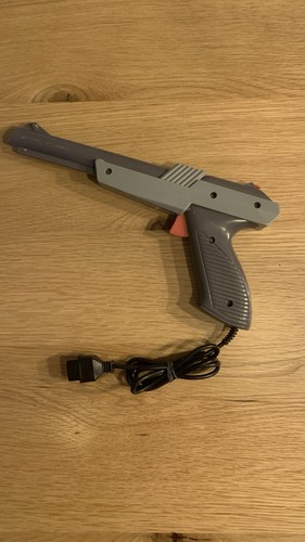 Nintendo nes light gun - nes,