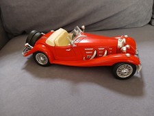 Mercedes Benz 500K Roadster 1936 rot Burago 3020 1:20 Modellauto