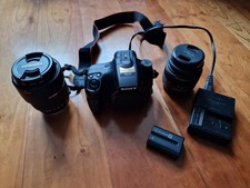 Sony Alpha A57 mit Objektiv