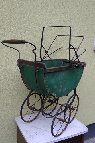 Dachbodenfund puppenwagen alt - dachbodenfund,
