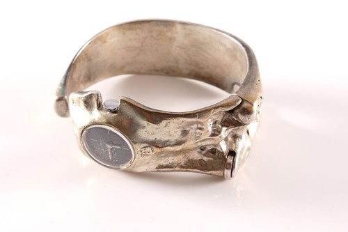 Armbanduhr oly monika - monika, und