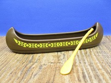 Kanu mit Paddel aus 3397