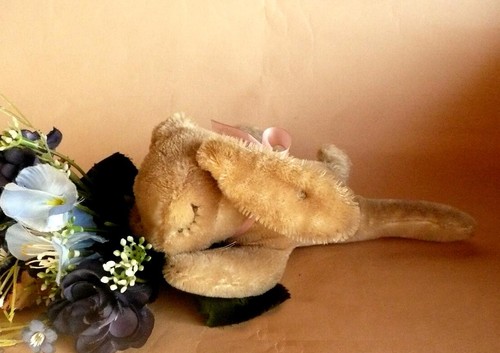 Alter steiff hase - alter, liegend
