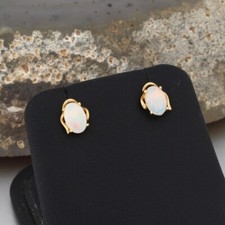 Wert 390 € Opal Ohrringe