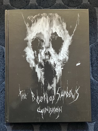 The book shadows maxime - book,