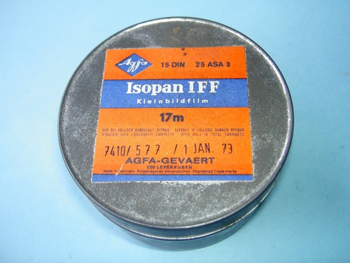 Leere blechdose agfa - blechdose,