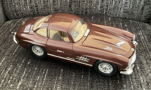 Mercedes benz 300 modell - benz,
