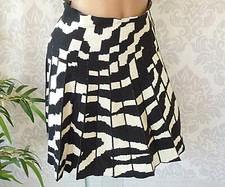 34 36 38     Rock Strickrock