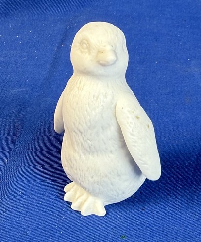 Kleine porzellanfigur pinguin - porzellanfigur,