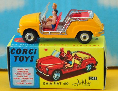 Corgi toys 242 fiat - , in