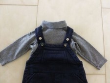 Petit Bateau Baby Kombination, Bodyshirt & Latzhose, Gr. 6 M., Dunkelblau, Top