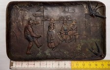 Metallrelief Bild Metallbild " Tanzende Bauern " Stubenmusik Schwalben antik