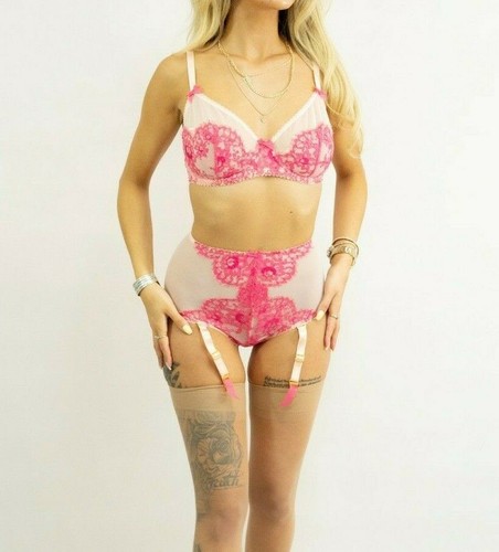 Agent provocateur rowana - agent,