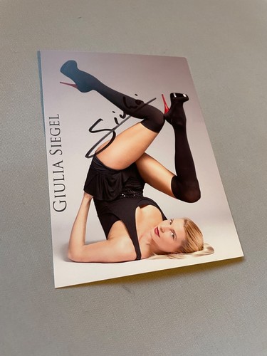 Giulia siegel model - model, signed