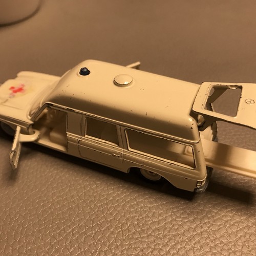 Siku ambulance binz - siku, v