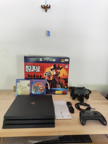 Playstation pro mit - (1, tb)