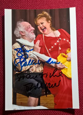 Autogramme von Dieter Hallervorden & Franziska Troegner, Farbfoto, 18 x 12,7 cm