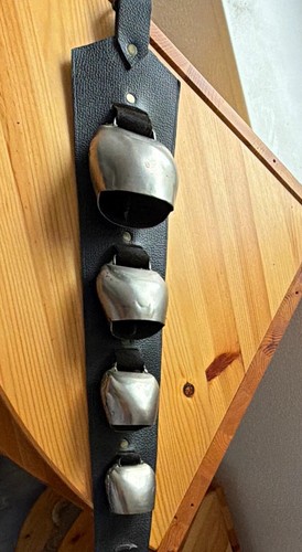 Kuhglocke glockenriemen aus - kuhglocke,