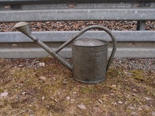 alte dichte Zink Gießkanne