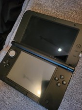 Nintendo 3DS XL Handheld