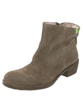 $175 El Naturalista Womens