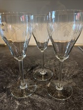 3x alte Weingläser Ätzdekor