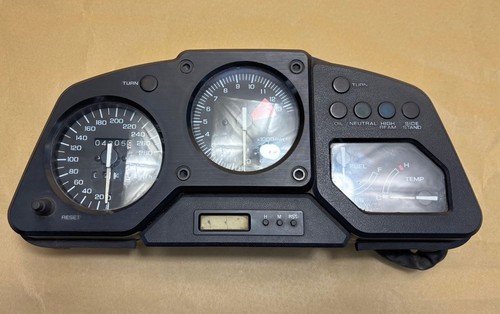 Honda vfr750 cockpit - honda,