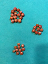 33 einzelne antike rosa Korallenperlen zur Hälfte gebohrt, Dm. ca. 6mm - 9,5 mm