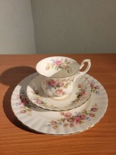 Royal Albert Moss Rose