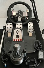 Logitech G27 Racing Wheel, Pedale und Schaltung