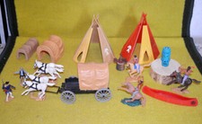 20 alte Figuren  Indianer/ Cowboys / Kutsche,Zelte Timo Toys Made in GT Britain