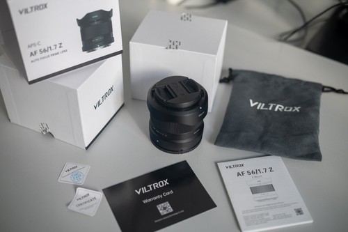 Viltrox 56mm air - f/1.7,