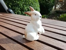 Kleiner antiker Porzellan Hase Osterhase Kaninchen Porzellanfigur 8cm braun weiß