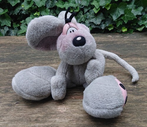 Graue diddl maus nackt - graue,
