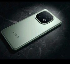 Vivo iQOO 13 512GB / 16GB | Snapdragon 8 Elite | sehr gut | großes Zubehörpaket