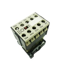 SIEMENS 3TJ1002-0BM4 3TJ1 002-0BM4 Hilfsschütz -unused-