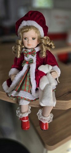 Puppe mit porzellan kopf - puppe,