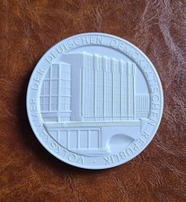 Meissner Porzellan Medaille ~ Volkskammer der DDR ~ Ø ca. 8,0 cm