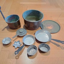 10- teiliges Konvolut an Kupfer Töpfen Schälchen - Teller -Backformen etc