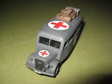 Opel Blitz Sani-Bus (Operationswagen) 1942 in Rußland. (Resin 1:87)