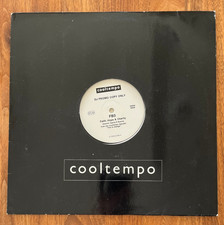 DJ PROMO SAMPLER - This Is Garage (12" Vinyl Maxi Single)