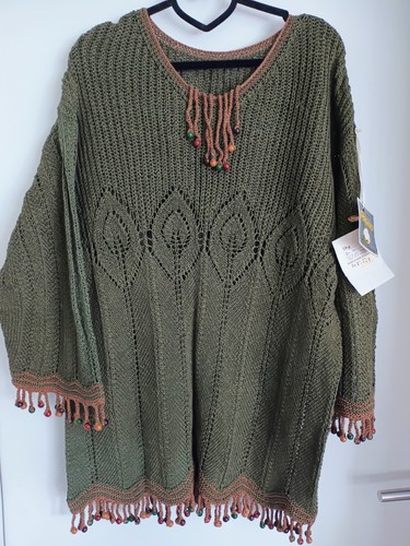 Handgestrickter longpulli mit - handgestrickter,