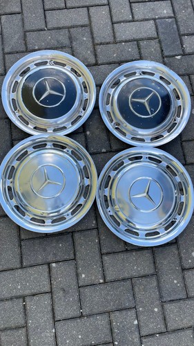 Mercedes benz radkappen - 4x,