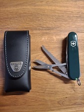 Victorinox Huntsman Plus Scales Griffschalen Grün Green + Leder Etui