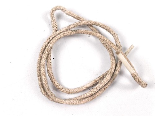 Zugband für ein stahlhelm - zugband,