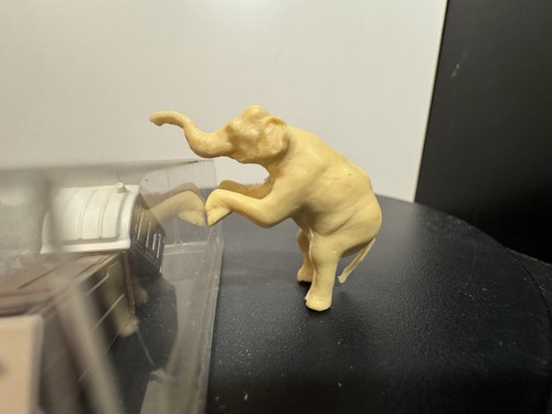 Mek zirkus elefant - elefant, asi